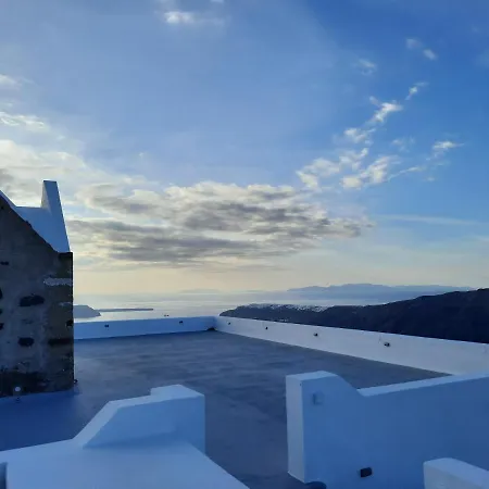 Chrisofilida Villa *