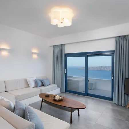 Chrisofilida Villa *