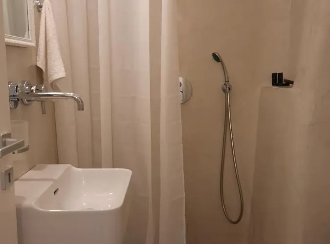 فيلة Chrisofilida إيميروفيغلي