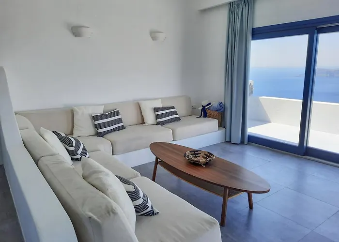 Chrisofilida * Imerovigli (Santorini)