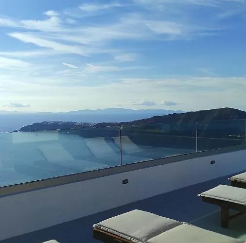 Chrisofilida Villa Imerovigli (Santorini)